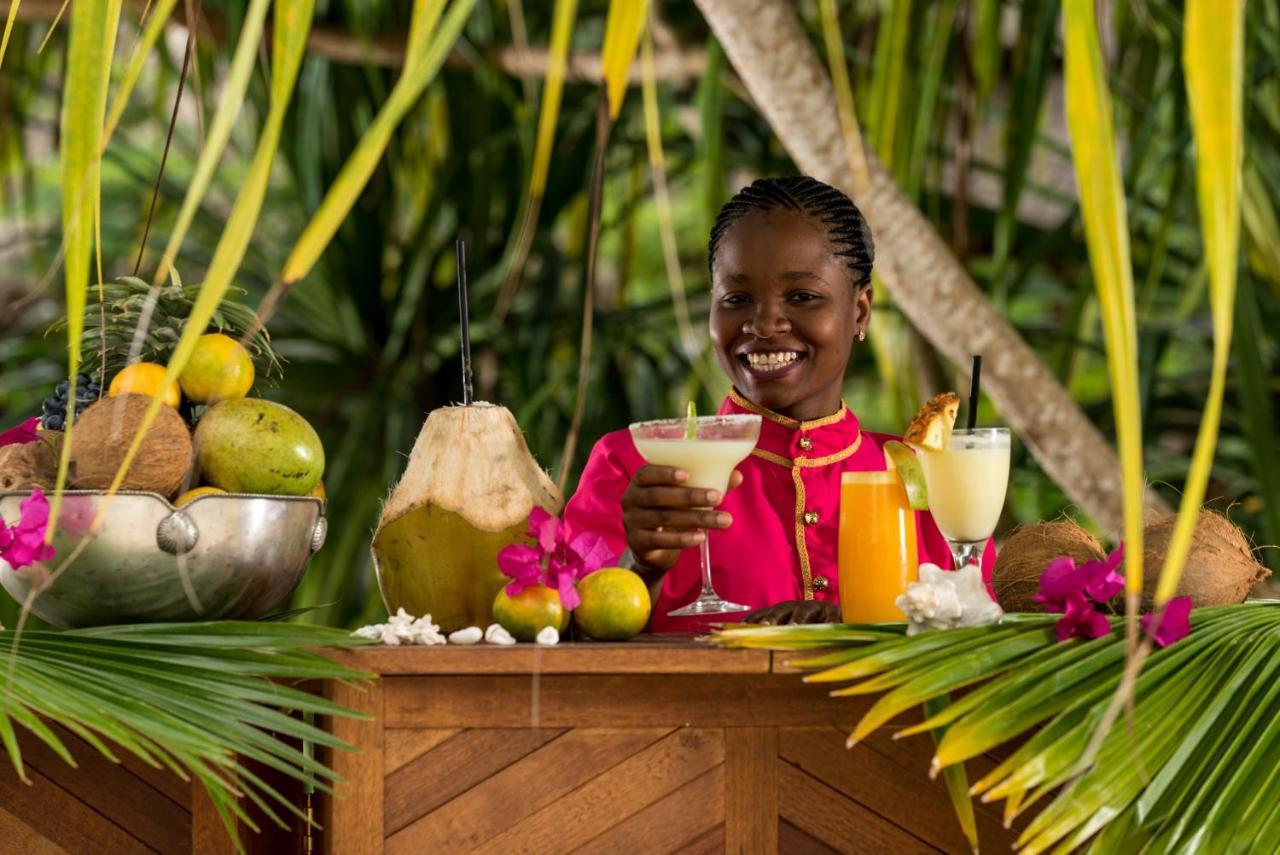 Tikitam Palms Boutique Hotel Pongwe Exterior photo