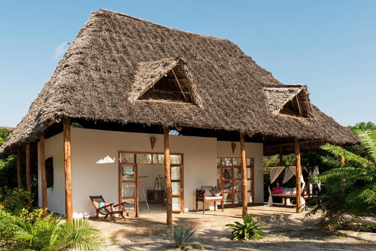 Tikitam Palms Boutique Hotel Pongwe Room photo