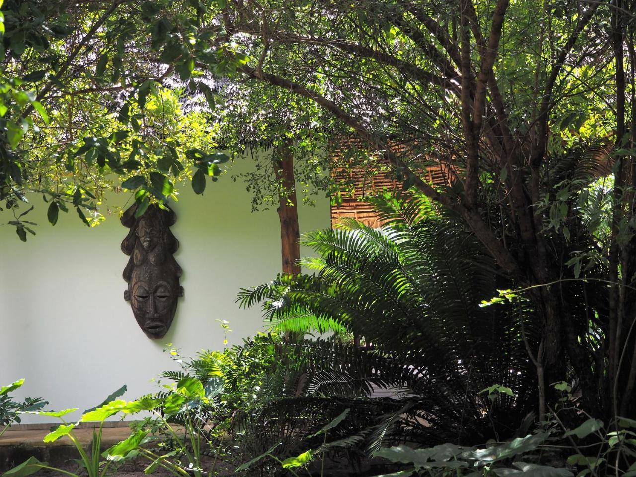 Tikitam Palms Boutique Hotel Pongwe Exterior photo