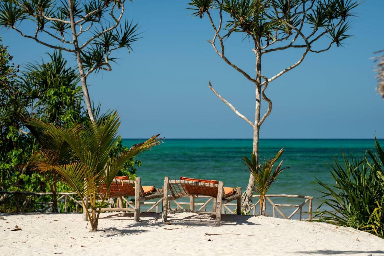 Tikitam Palms Boutique Hotel Pongwe Exterior photo